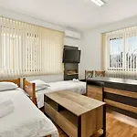 Sea Garden וארנה