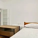 Sea Garden וארנה